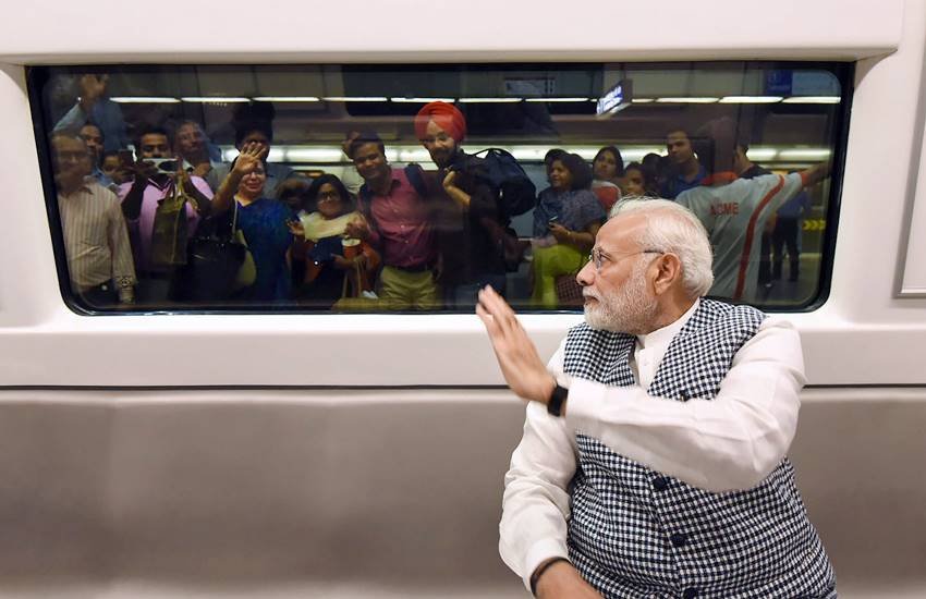 narendra modi, delhi metro narendra modi, delhi metro