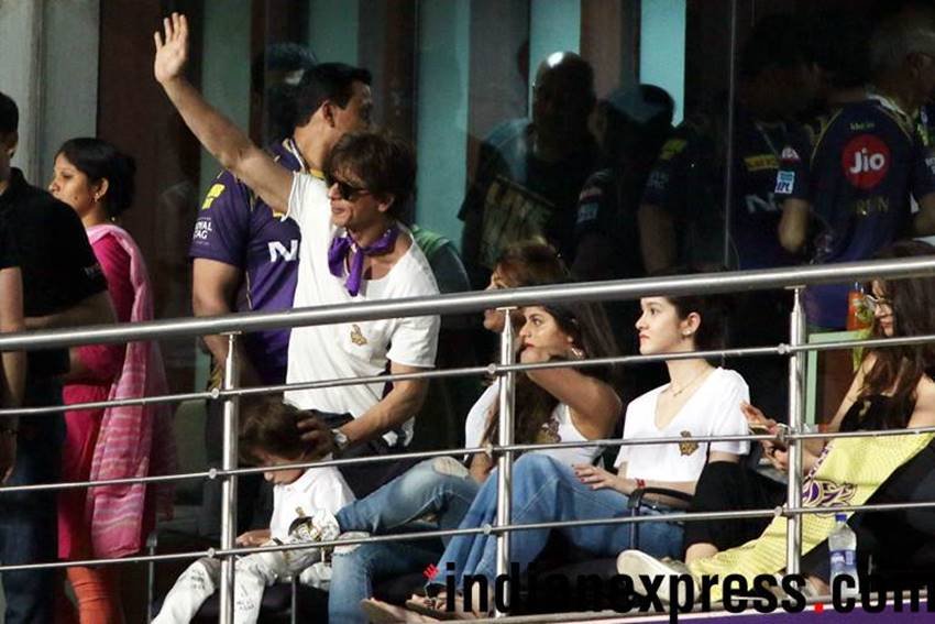 Shah Rukh Khan, Shah Rukh Khan in ipl, Shah Rukh Khan daughter, Shah Rukh Khan enjoys, Kolkata Knight Riders, Kolkata Knight Riders victory, Kolkata Knight Riders owner, Kolkata Knight Riders players, Kolkata Knight Riders wins, ipl pics, ipl photos, ipl 2018, Suhana Khan, Suhana Khan at ipl, Suhana Khan in stadium, Suhana Khan pics, Suhana Khan photos, Shah Rukh Khan and suhana khan, photo gallery