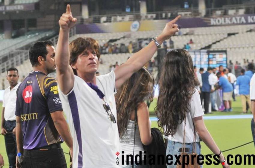 Shah Rukh Khan, Shah Rukh Khan in ipl, Shah Rukh Khan daughter, Shah Rukh Khan enjoys, Kolkata Knight Riders, Kolkata Knight Riders victory, Kolkata Knight Riders owner, Kolkata Knight Riders players, Kolkata Knight Riders wins, ipl pics, ipl photos, ipl 2018, Suhana Khan, Suhana Khan at ipl, Suhana Khan in stadium, Suhana Khan pics, Suhana Khan photos, Shah Rukh Khan and suhana khan, photo gallery