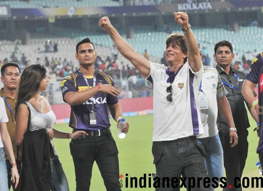 Shah Rukh Khan, Shah Rukh Khan in ipl, Shah Rukh Khan daughter, Shah Rukh Khan enjoys, Kolkata Knight Riders, Kolkata Knight Riders victory, Kolkata Knight Riders owner, Kolkata Knight Riders players, Kolkata Knight Riders wins, ipl pics, ipl photos, ipl 2018, Suhana Khan, Suhana Khan at ipl, Suhana Khan in stadium, Suhana Khan pics, Suhana Khan photos, Shah Rukh Khan and suhana khan, photo gallery
