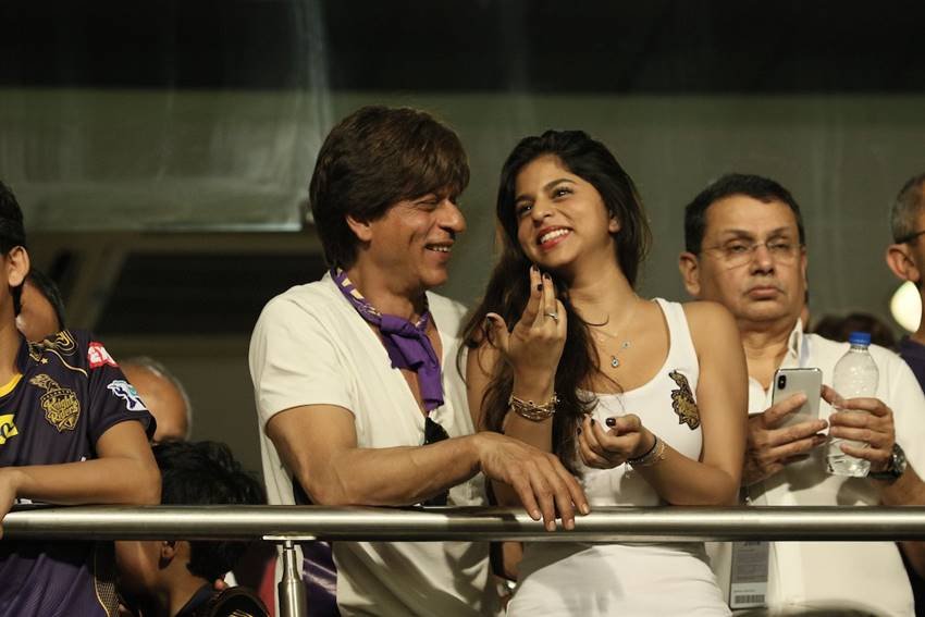 Shah Rukh Khan, Shah Rukh Khan in ipl, Shah Rukh Khan daughter, Shah Rukh Khan enjoys, Kolkata Knight Riders, Kolkata Knight Riders victory, Kolkata Knight Riders owner, Kolkata Knight Riders players, Kolkata Knight Riders wins, ipl pics, ipl photos, ipl 2018, Suhana Khan, Suhana Khan at ipl, Suhana Khan in stadium, Suhana Khan pics, Suhana Khan photos, Shah Rukh Khan and suhana khan, photo gallery