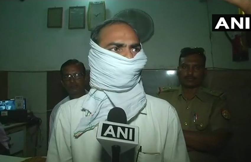 उन्नाव गैंगरेप पीड़िता के चाचा। (फोटो सोर्स- एएनआई)