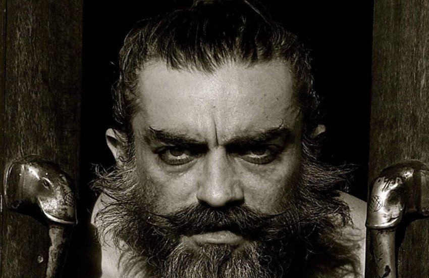 aamir khan, aair khan viral photo, amitabh Bachchan, thugs of hindostan, Amitabh bachchan viral photo, latest news on thugs of hindostan, aamir khan birthday, thugs of hindostan amitabh bachchan look, viral photos, social viral, latest news on amitabh bachchan