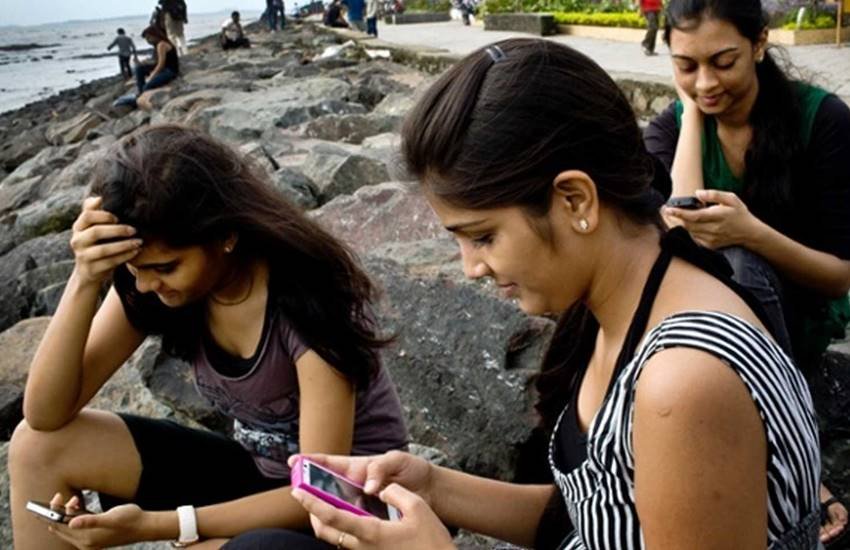 Airtel rs. 649 plan, Airtel postpaid plan, Airtel best postpaid plan, Airtel 649 postpaid plan benefit, Airtel latest plan, Airtel new postpaid, aitel unlimited calling plan, airtel 50 GB data plan, airtel Wynk Music, Airtel TV, airtel mobile insurance free