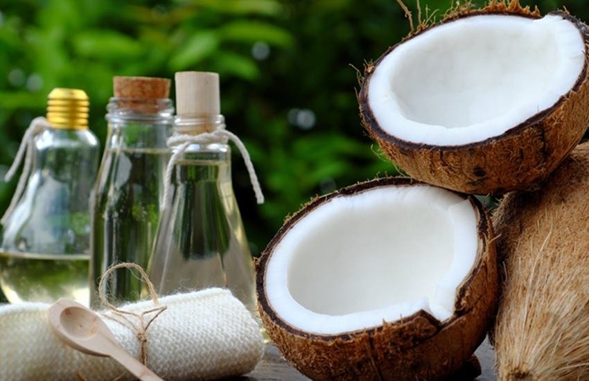 coconut oil for face, coconut oil benefits in hindi, coconut oil benefits for face in hindi, consuming coconut oil, benefits of consuming coconut oil in hindi, consuming coconut oil benefits, consuming coconut oil for weight loss, health benefits of coconut oil for weight loss, health tips in hindi, health news in hindi, healthy lifestyle tips in hindi, lifestyle news in hindi, home remedies in hindi, ayurvedic remedies in hindi, natural remedies in hindi, jansatta