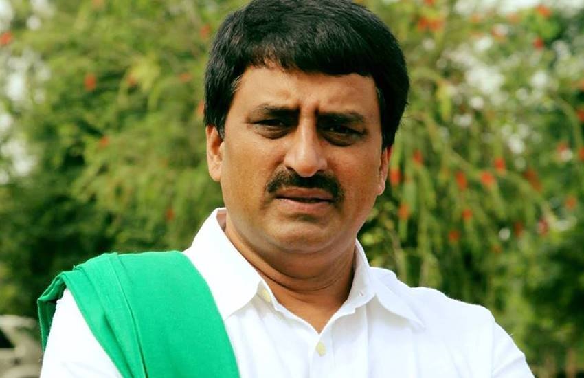 कर्नाटक चुनाव में चन्नापटना सीट से बीजेपी के उम्मीदवार सीपी योगेश्वर। (फोटो - फेसबुक)