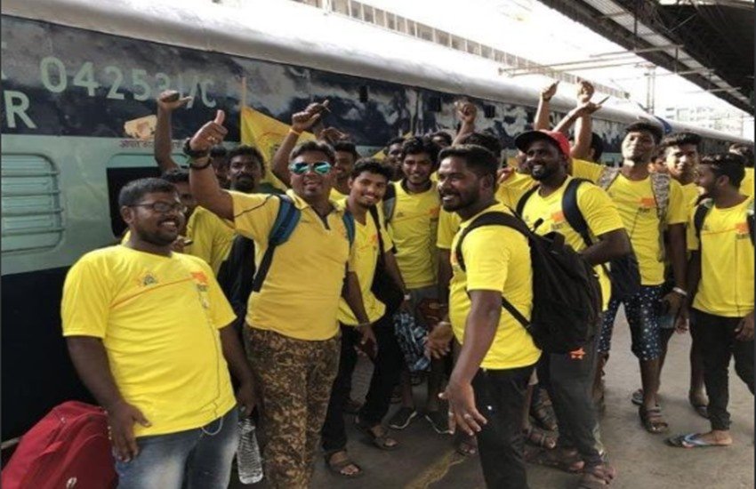 चेन्नई सुपर किंग्स के फैन्स। (Photo Courtesy: IPL)