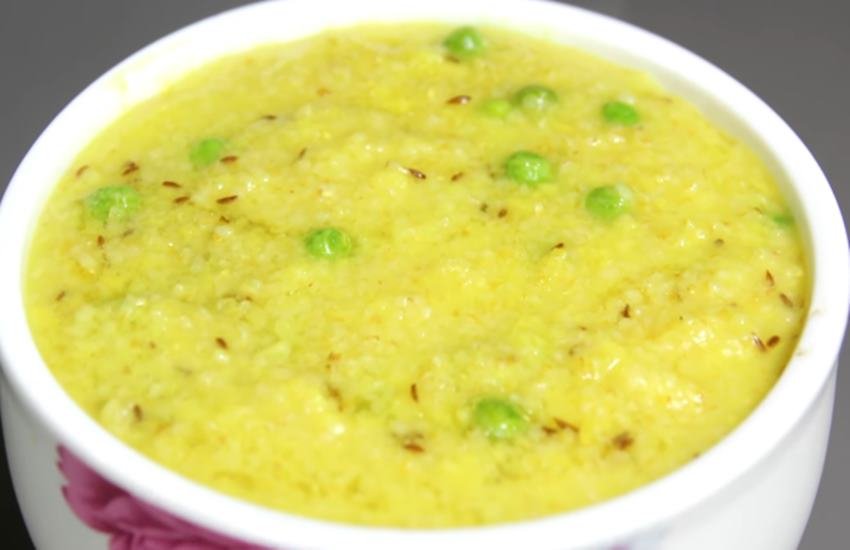 daliya khichdi, daliya khichdi benefits, daliya khichdi for weight loss, daliya khichdi recipe in hindi, dalia recipe for babies, दलिया खिचड़ी, दलिया खिचड़ी बनाने की विधि, दलिया खिचड़ी कैसे बनाएं, दलिया खिचड़ी के फायदे, fiber, protein, recipe in hindi, health tips in hindi, health news in hindi, healthy lifestyle news in hindi, lifestyle news in hindi, jansatta