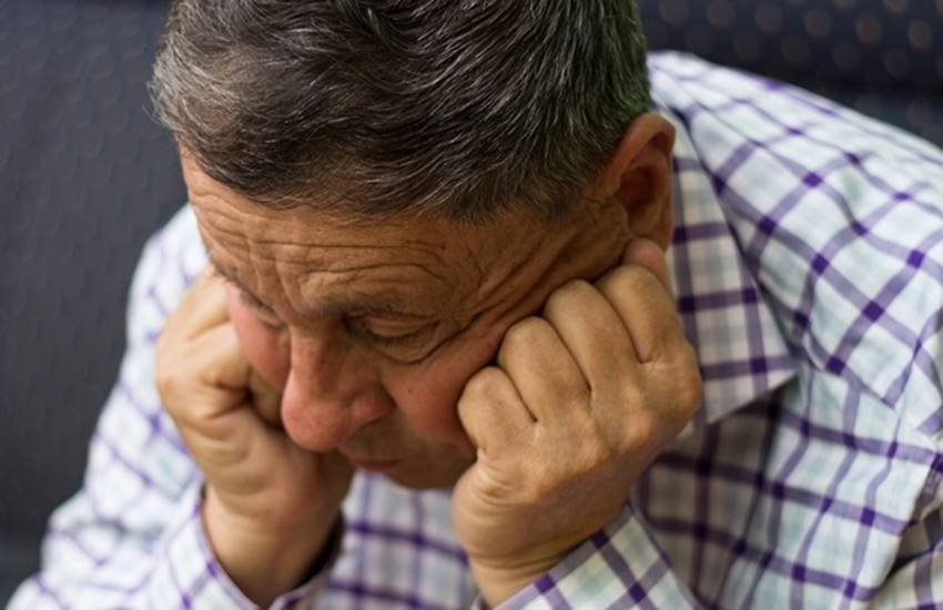 dementia, sedentary lifestyle, perks of sedentary lifestyle, problems in sedentary lifestyle, health study, dementia treatments in hindi, dementia home remedies, dementia tips in hindi, mental health tips in hindi, dementia research, alzimers, sitting too much time may harms you, health tips in hindi, healthy life tips in hindi, lifestyle news in hindi, healthy lifestyle tips in hindi, health news in hindi, jansatta