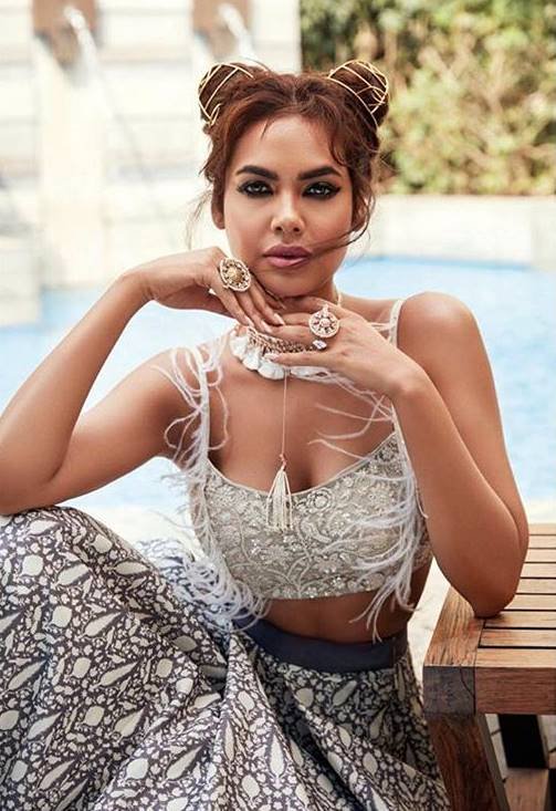 esha gupta, rustom Actress esha gupta, esha gupta photos, esha gupta photoshoot, esha gupta hot pics, esha gupta movies, esha gupta adopted village, esha gupta sensual photos, esha gupta bold photos, esha gupta jansatta, esha gupta photo gallery