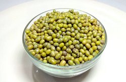 प्रोटीन और फाइबर से लैस है हरा चना, जानिए कैसे बालों से लेकर हार्ट और आंखों को होता है फायदा