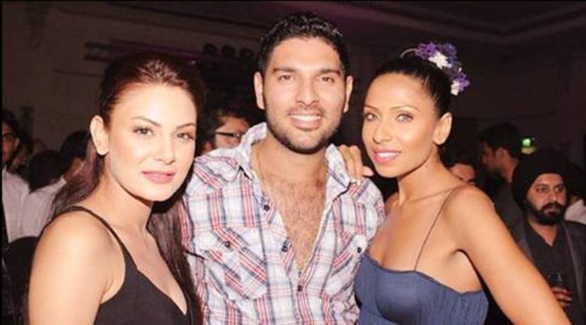 IPL Parties, IPL Parties pics, IPL Parties photos, IPL Parties pictures, IPL Parties 2018, Shah Rukh Khan, Shah Rukh Khan party, Shah Rukh Khan in party, Shah Rukh Khan dace, Shah Rukh Khan team, Shah Rukh Khan in ipl, Kolkata Knight Riders, Kolkata Knight Riders party, Kolkata Knight Riders players, Kolkata Knight Riders and shah rukh khan, Fun With Kolkata, ipl, ipl 11, ipl 2018, photo gallery