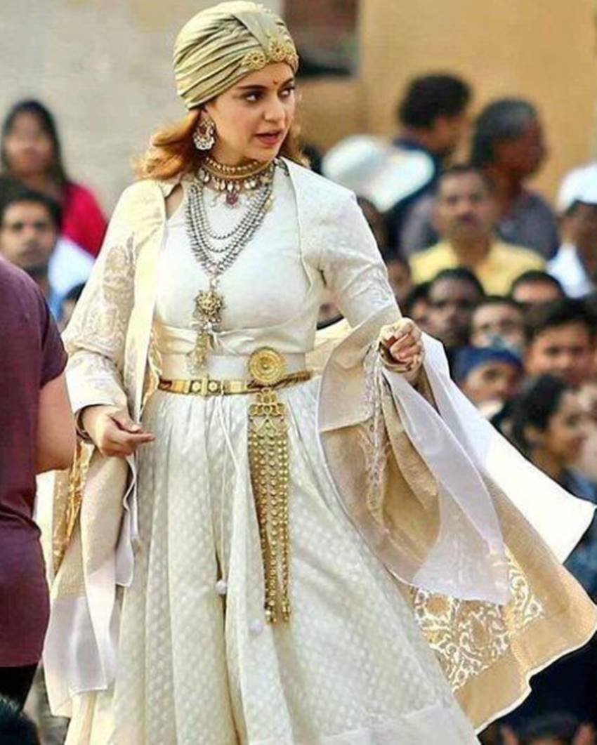 Kangana Ranaut, Kangana Ranaut looks, Kangana Ranaut pics, Manikarnika The Queen of Jhansi, Manikarnika The Queen of Jhansi pics, Manikarnika The Queen of Jhansi photos, Manikarnika The Queen of Jhansi pictures, Manikarnika The Queen of Jhansi release, Manikarnika The Queen of Jhansi set, Manikarnika, Manikarnika pics, Manikarnika photos, Manikarnika film, Kangana Ranaut horse riding, Kangana Ranaut films, photo gallery