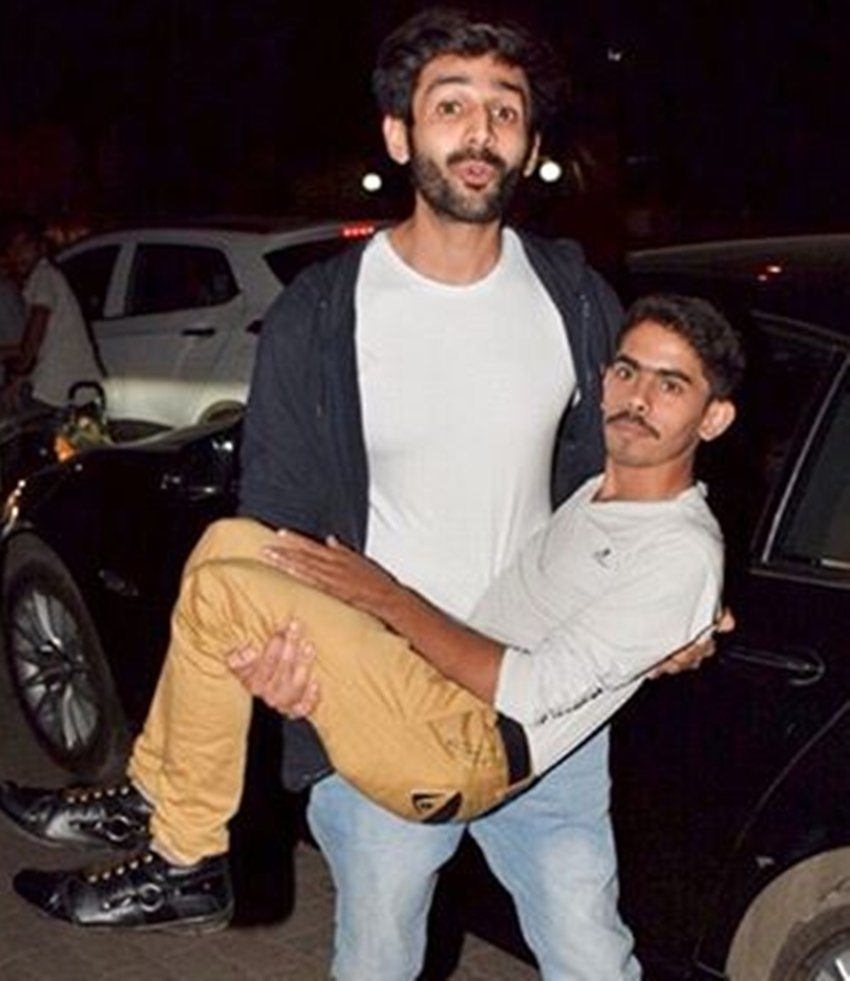 Kartik Aaryan with girlfriend, Kartik Aaryan, Kartik Aaryan photos, actor Kartik Aaryan, Kartik Aaryan pics, Kartik Aaryan pictures, Kartik Aaryan movies, Kartik Aaryan Biography, Kartik Aaryan Pyaar Ka Punchnama 2, Kartik Aaryan Pyaar Ka Punchnama, Kartik Aaryan Kaanchi Kartik Aaryan bollywood, Kartik Aaryan bollywood movies, Kartik Aaryan upcoming movies, bollywood news, entertainment news