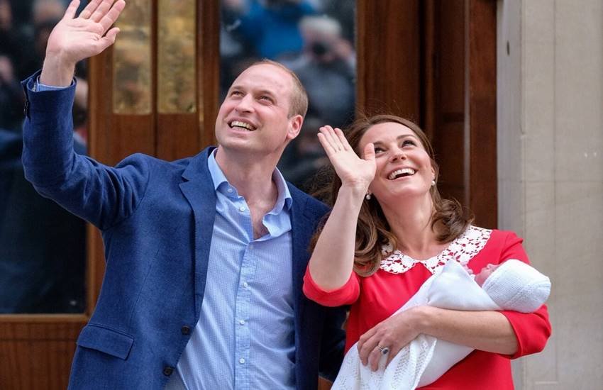 शाही जोड़े का तीसरा बच्चा ब्रिटिश सिंहासन के क्रम में अपने दादा प्रिंस चार्ल्स, पिता प्रिंस विलियम व अपने दो भाई बहनों के बाद पांचवें स्थान पर है।(Photo Source- Twitter)