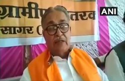 पेयजल समस्‍या पर बीजेपी सांसद बोले- गिलास लेकर लोगों तक नहीं जा सकते, इतने साल गुजारे हैं, कुछ महीनों में आसमान नहीं फट जाएगा