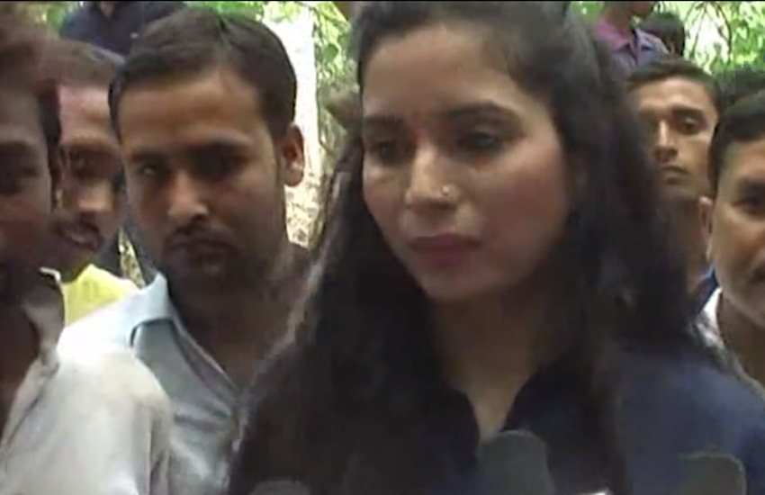 बॉलीवुड अभिनेत्री मलिका राजपूत। (फोटो सोर्स: वीडियो ग्रैब) बॉलीवुड अभिनेत्री मलिका राजपूत। (फोटो सोर्स: वीडियो ग्रैब)