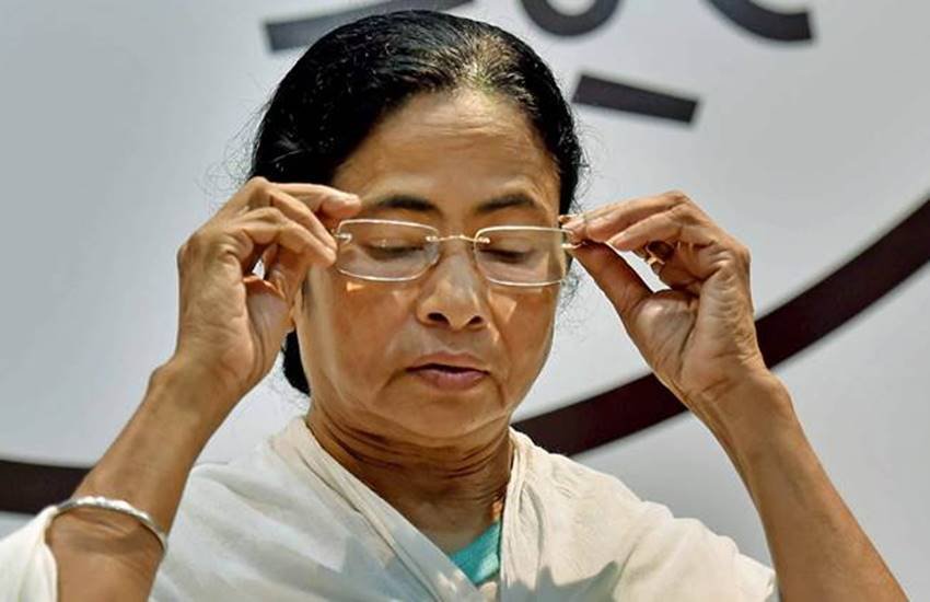 West Bengal, West Bengal news, West Bengal politics, West Bengal panchayat election, West Bengal election, mamta banerjee, bjp , jansatta article, jansatta editorial, national news in hindi, international news in hindi, world news in hindi, india news in hindi, political news in hindi, jansatta