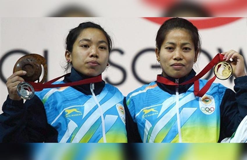 मीराबाई और संजीता चानू। (Photo Courtesy: Twitter) मीराबाई और संजीता चानू। (Photo Courtesy: Twitter)