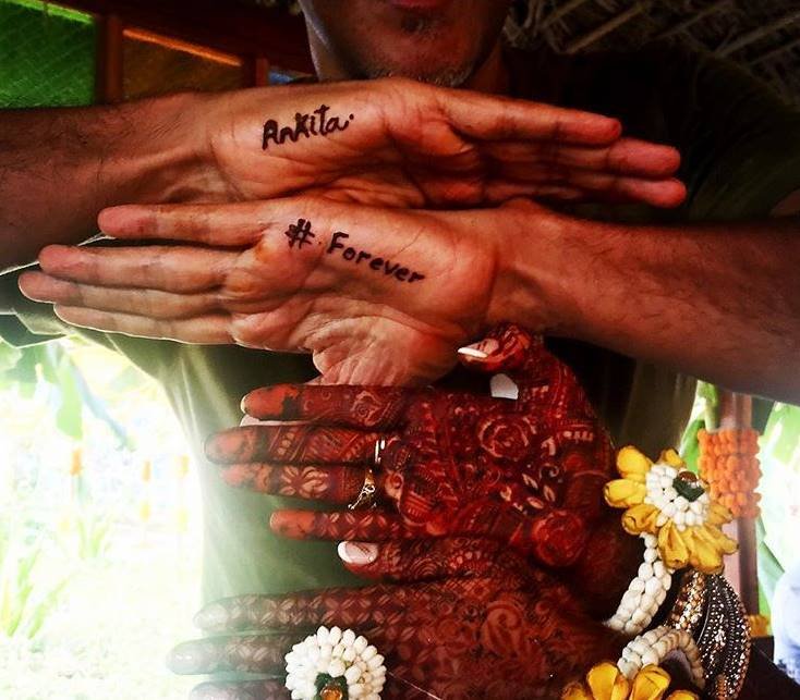 Milind Soman,milind,ankita konwar,Ankita, alibaug, ALIBAG"