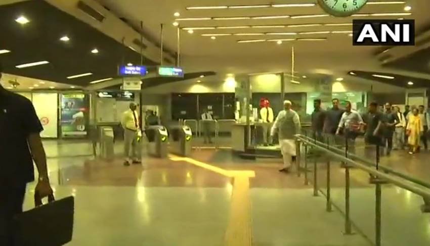 Narendra Modi, Narendra Modi in metro, Narendra Modi in delhi metro, Narendra Modi metro pics, Narendra Modi metro photos, Narendra Modi metro picutres, selfie with modi, selfie with modi in metro, selfie with modi in delhi, selfie with modi in delhi metro, Prime Minister Narendra Modi, Prime Minister Narendra Modi in metro, photo gallery