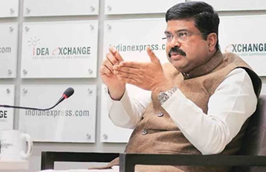 केंद्रीय मंत्री धर्मेद्र प्रधान ने कहा कि राज्य नहीं चाहते हैं कि पेट्रोलियम पदार्थो को नए अप्रत्यक्ष कर प्रणाली के तहत लाया जाए। 