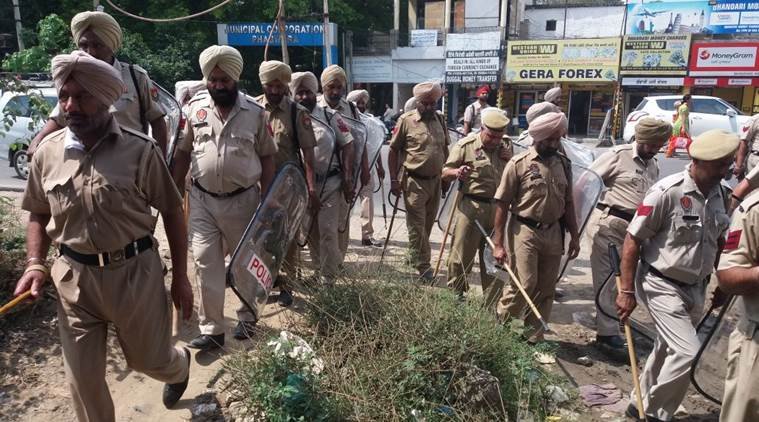 पंजाब: फगवाड़ा में भिड़े हिंदूवादी-दलित संगठन, 4 के घायल होने पर मोबाइल इंटरनेट बंद