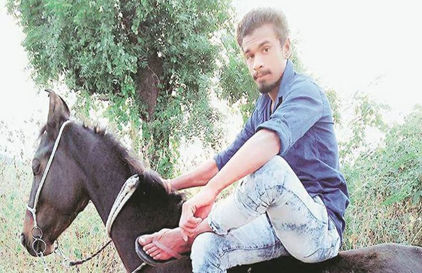 गुजरात पुलिक का कहना है कि शुरुआती जांच में यह बात सामने नहीं आई कि घोड़े की सवारी करने के कारण प्रदीप की हत्या की गई। (एक्सप्रेस फोटो)