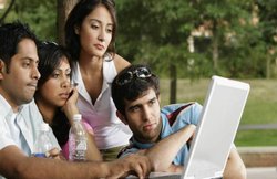 SBI Junior Associates Recruitment 2018: जानिए प्रीलिमिनरी-मेन्स परीक्षा का नया शेड्यूल और पैटर्न