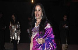 shobhaa de