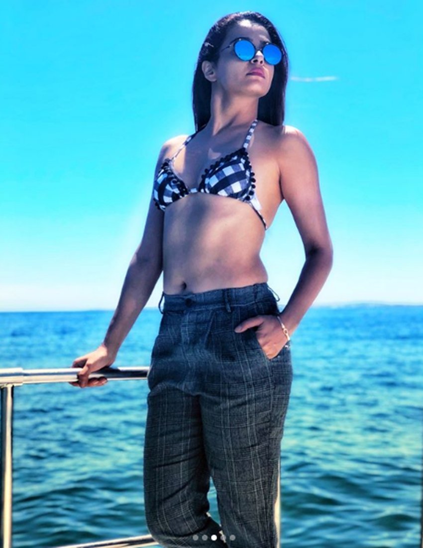 Surveen Chawla, Surveen Chawla Photos, Surveen Chawla Images, Surveen Chawla Pics, Surveen Chawla Hot Pics, Surveen Chawla Bold Pics, Surveen Chawla Images, Surveen Chawla Bold Pictures, Surveen Chawla Marriage, Surveen Chawla Husband, Surveen Chawla Upcoming Movies