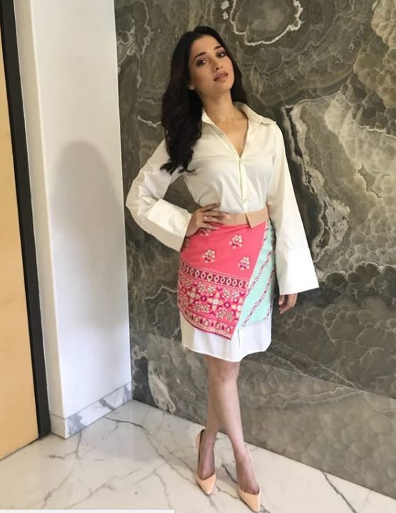 Tamannaah,Tamannaah share her first look,tamil movie Kanne Kalaimane,Tamannaah Bhatia,tamil actress,bollywood actress,bollywood news,entertainment