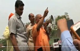 kushinagar accident, kushinagar accident news, kushinagar news, school bus, school bus accident news, kushinagar school bus, up school bus accident, school bus accident news, up accident news, Yogi adityanath, Uttar pradesh cm, Hindi news, jansatta