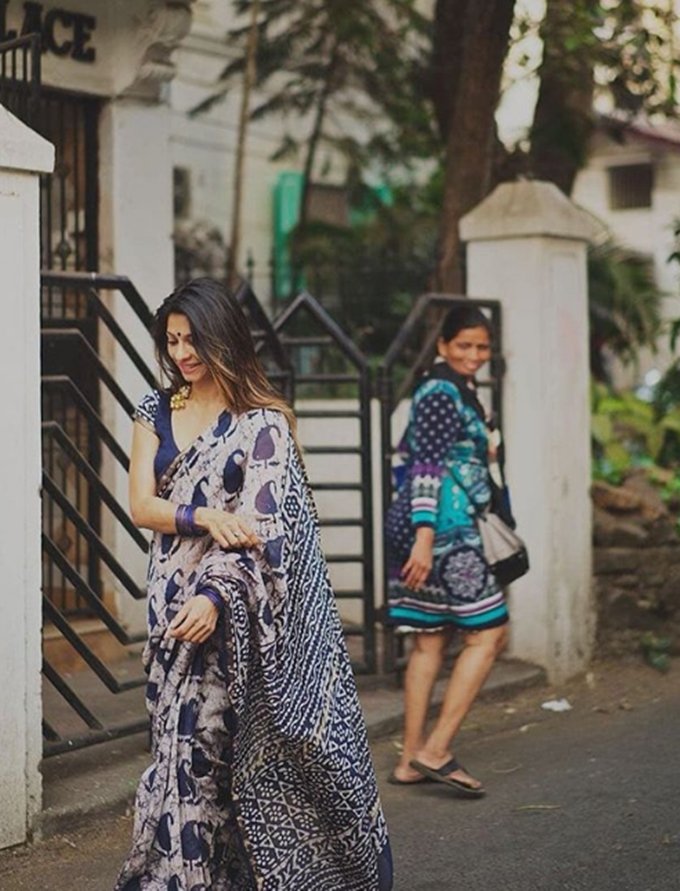 kajol younger sister, kajol younger sister tanisha, tanisha makeover, tanisha looks stunning in saree, see pictures of tanisha, entertainment news, bollywood news, television news, entertainment news,entertainment news, bollywood news, television news, entertainment news