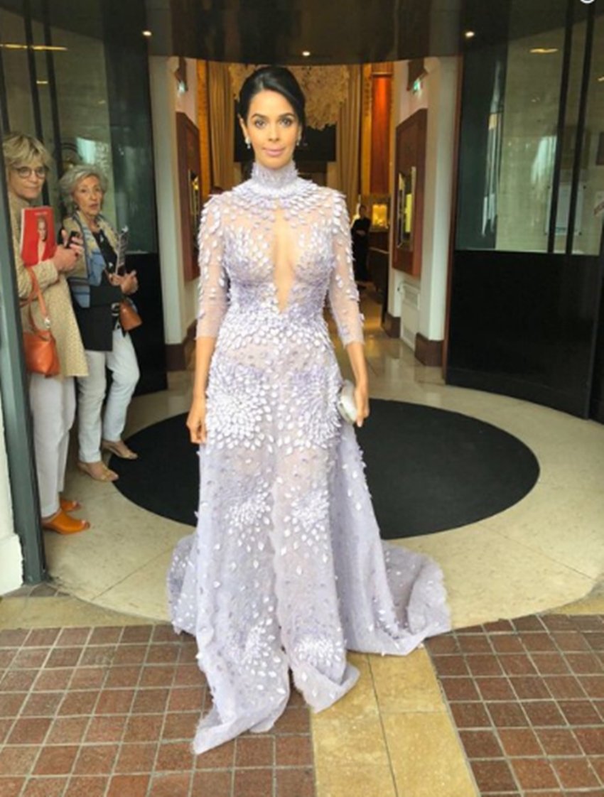deepika padukone, kanana ranaut, huma, mallika sherawat, mallika sherawat on the red carpet of cannes, mallika sherawat, deepika padukone in cannes 2018, deepika padukone, see pictures of true diva deepika padukone,entertainment news, bollywood news, television news, entertainment news, entertainment news, bollywood news, television news, entertainment news