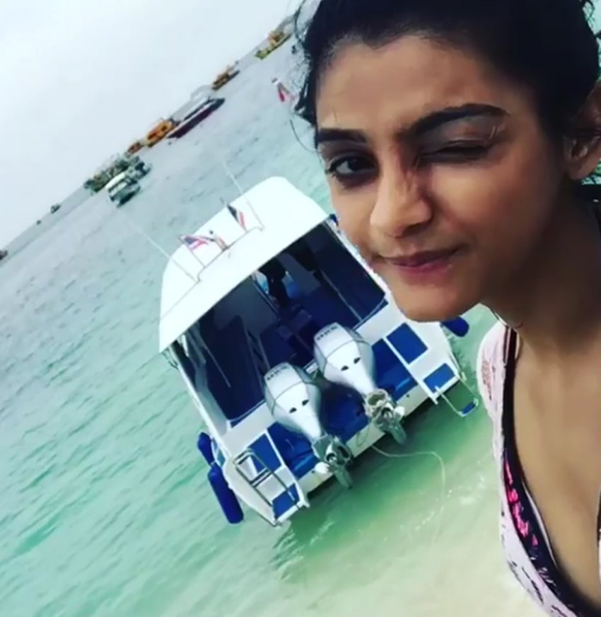 sasural simar ka, actress jyotsna, jyotsna chandola in beautiful beach, jyotsna with husband, see pictures ofbhagonwali actress jyotsna, entertainment news, bollywood news, television news, entertainment news