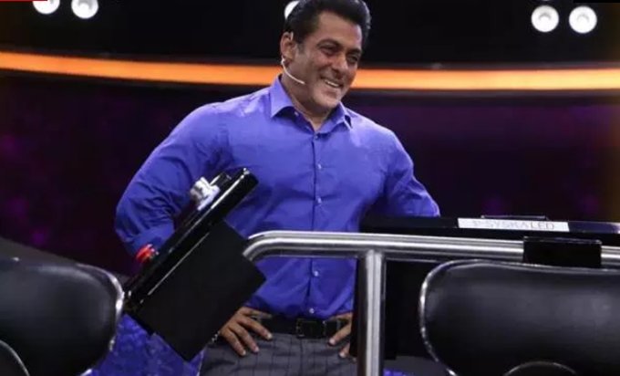 Dus Ka Dum, salman khan funny moment, salman khan in dus ka dum, salman show host of dus ka dum, shooting set of dus ka dum, see pictures of race 3 actor salman khan,entertainment news, bollywood news, television news, entertainment news, bollywood news, television news, entertainment news, bollywood news, television news