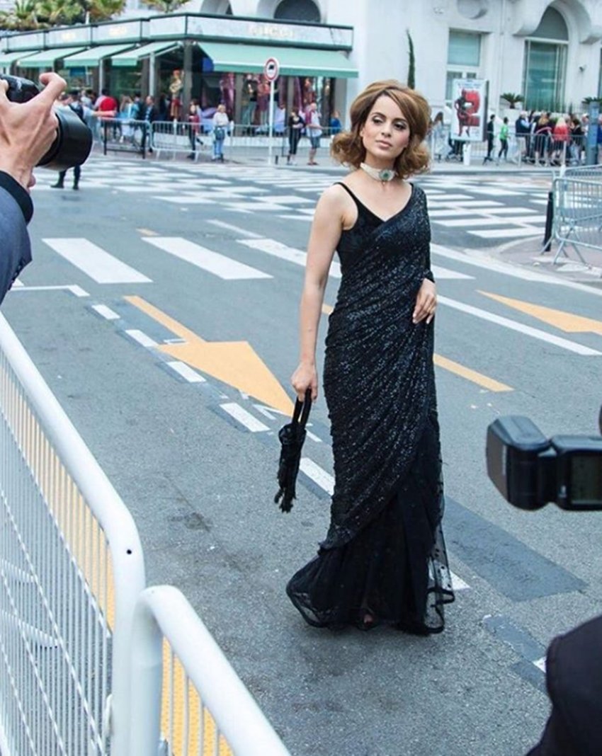 cannes 2018, kangana ranaut, kangana ranaut in cannes 2018, kangana reached first day in black gougeous saree, kangana ranaut in black saree, kangana in a retro look, see more pictures of kangana ranaut, kangana in cannes film festival 2018, entertainment news, bollywood news, television news, entertainment news, entertainment news, bollywood news, television news, entertainment news