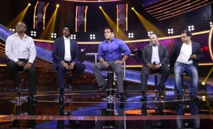 Dus Ka Dum, salman khan funny moment, salman khan in dus ka dum, salman show host of dus ka dum, shooting set of dus ka dum, see pictures of race 3 actor salman khan,entertainment news, bollywood news, television news, entertainment news, bollywood news, television news, entertainment news, bollywood news, television news