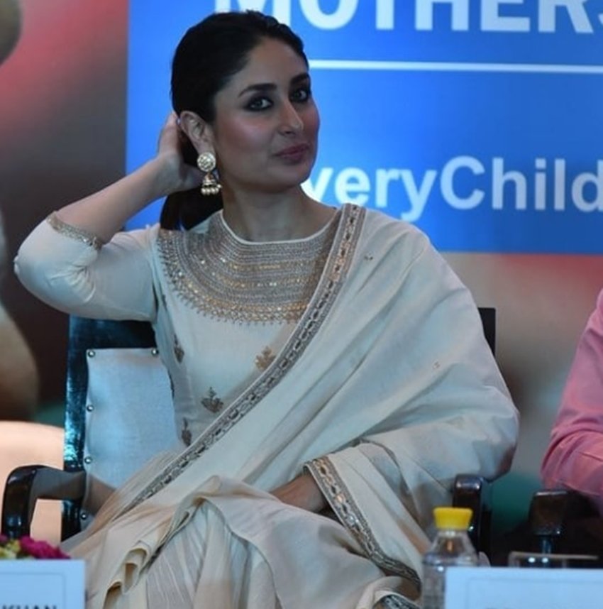 kareena kapoor, kareena kapoor khan, kareena kapoor in an event, kareena kapoor in Delhi, kareena kapoor reached with awesome off white sharara, kareena in nawabi style, see kareena kapoors pictures, entertainment news, bollywood news, television news, entertainment news, bollywood news, television news