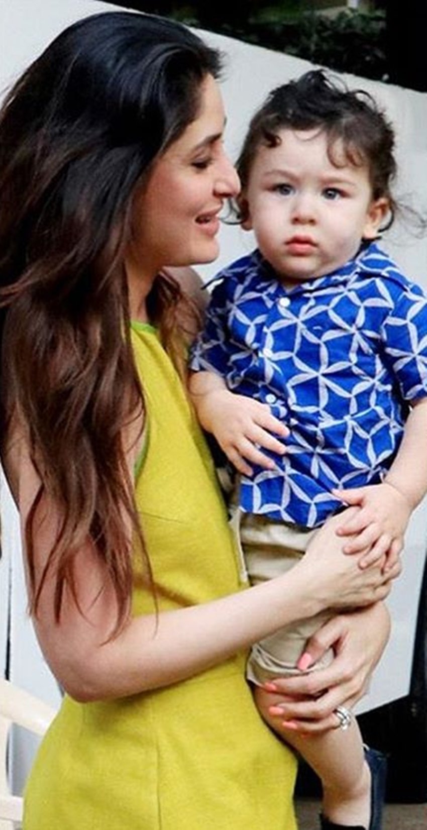 kareena kapoor with naughty son taimur ali khan bebo loving taimur so much see cute pictures of mom bebo and son taimur, televisionn news, entertainment news, bollywood news, televisionn newsentertainment news, bollywood news, televisionn news, televisionn news, entertainment news, bollywood news, televisionn newsentertainment news, bollywood news, televisionn news