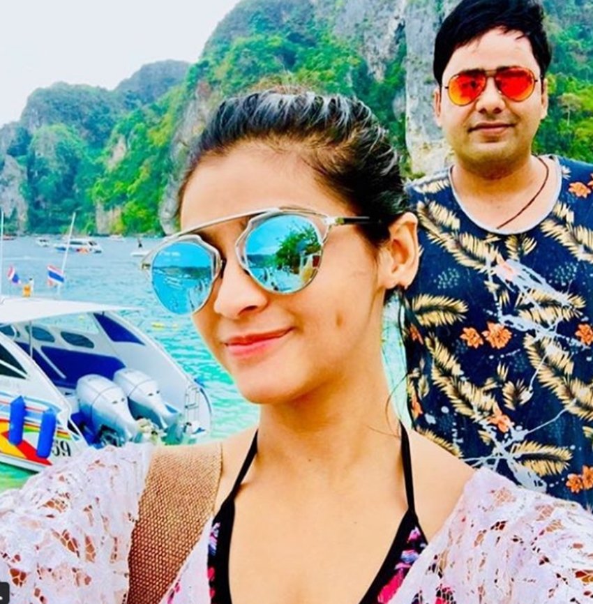 sasural simar ka, actress jyotsna, jyotsna chandola in beautiful beach, jyotsna with husband, see pictures ofbhagonwali actress jyotsna, entertainment news, bollywood news, television news, entertainment news