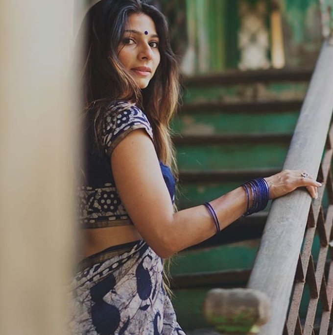 kajol younger sister, kajol younger sister tanisha, tanisha makeover, tanisha looks stunning in saree, see pictures of tanisha, entertainment news, bollywood news, television news, entertainment news,entertainment news, bollywood news, television news, entertainment news