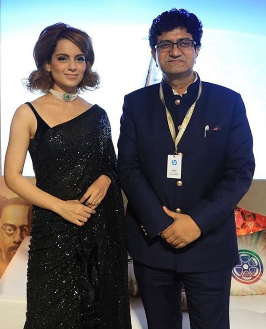 cannes 2018, kangana ranaut, kangana ranaut in cannes 2018, kangana reached first day in black gougeous saree, kangana ranaut in black saree, kangana in a retro look, see more pictures of kangana ranaut, kangana in cannes film festival 2018, entertainment news, bollywood news, television news, entertainment news, entertainment news, bollywood news, television news, entertainment news