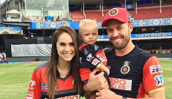 एबी डिविलियर्स, AB de Villiers retirement, Danielle, AB de Villiers, wife, Shane Watson, International Cricket retirement, AB de Villiers, Danielle Swart, Taj mahal, Baby names, Jonty Rhodes, Cricketer, India, Sarah McLachlan, Ashwin Sood, Chris Hemsworth, Emma Ferguson, India Jeanne Rhodes, Proposal