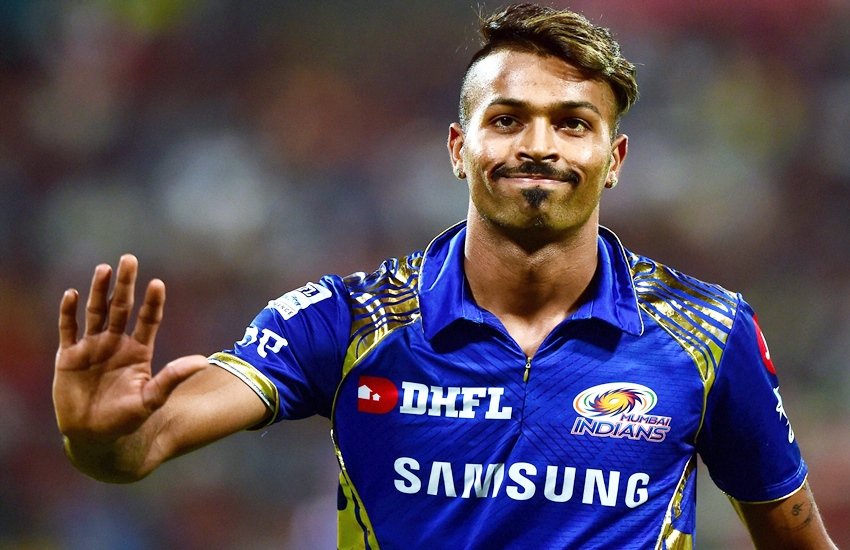 IPL 2018: आईपीएल के मैच के दौरान हार्दिक पांड्या और केएल राहुल ने बदली जर्सी(फोटो-वीडियो से)