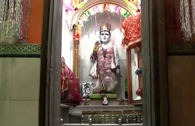 पाकिस्तानी सरकार का हिन्दू प्रेम: 120 साल पुराने मंदिर का करेगी कायापलट, दो करोड़ रुपये जारी