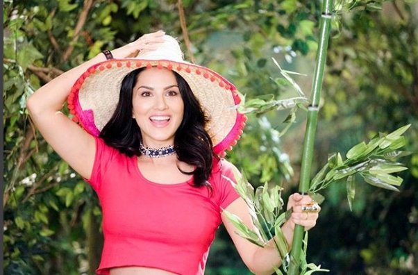 sunny leone family, sunny leone family Photos, sunny leone family latest photos, sunny leone new born sons, sunny leone sons names, sunny leone son asher singh weber, sunny leone son noah singh weber, sunny leone daughter nisha kaur weber, sunny leone husband