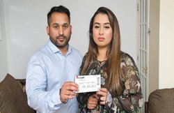 विदेशी फ्लाइट में भारतीय पैसेंजर के साथ बदसलूकी, एयर होस्टेस बोली- दिक्कत है तो वॉशरूम में बैठ जाओ