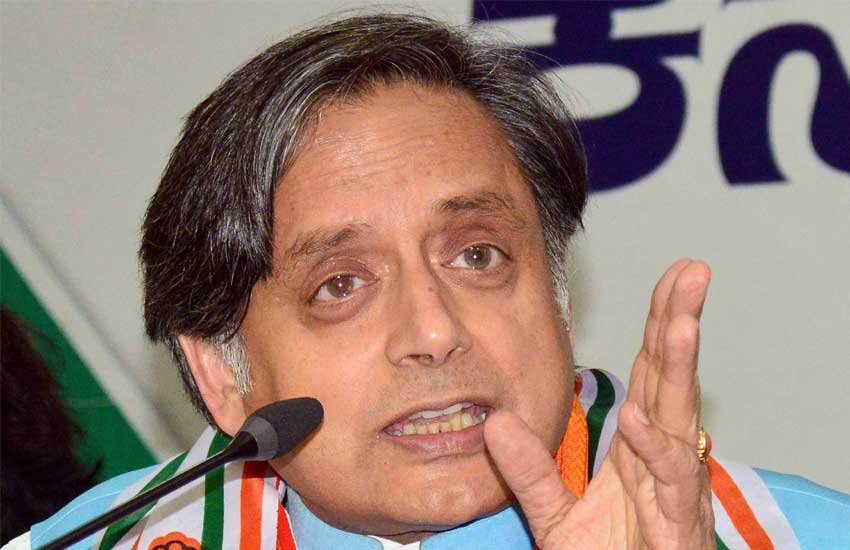 Shashi Tharoor, Shashi Tharoor News, Fake News, Raghuram Rajan